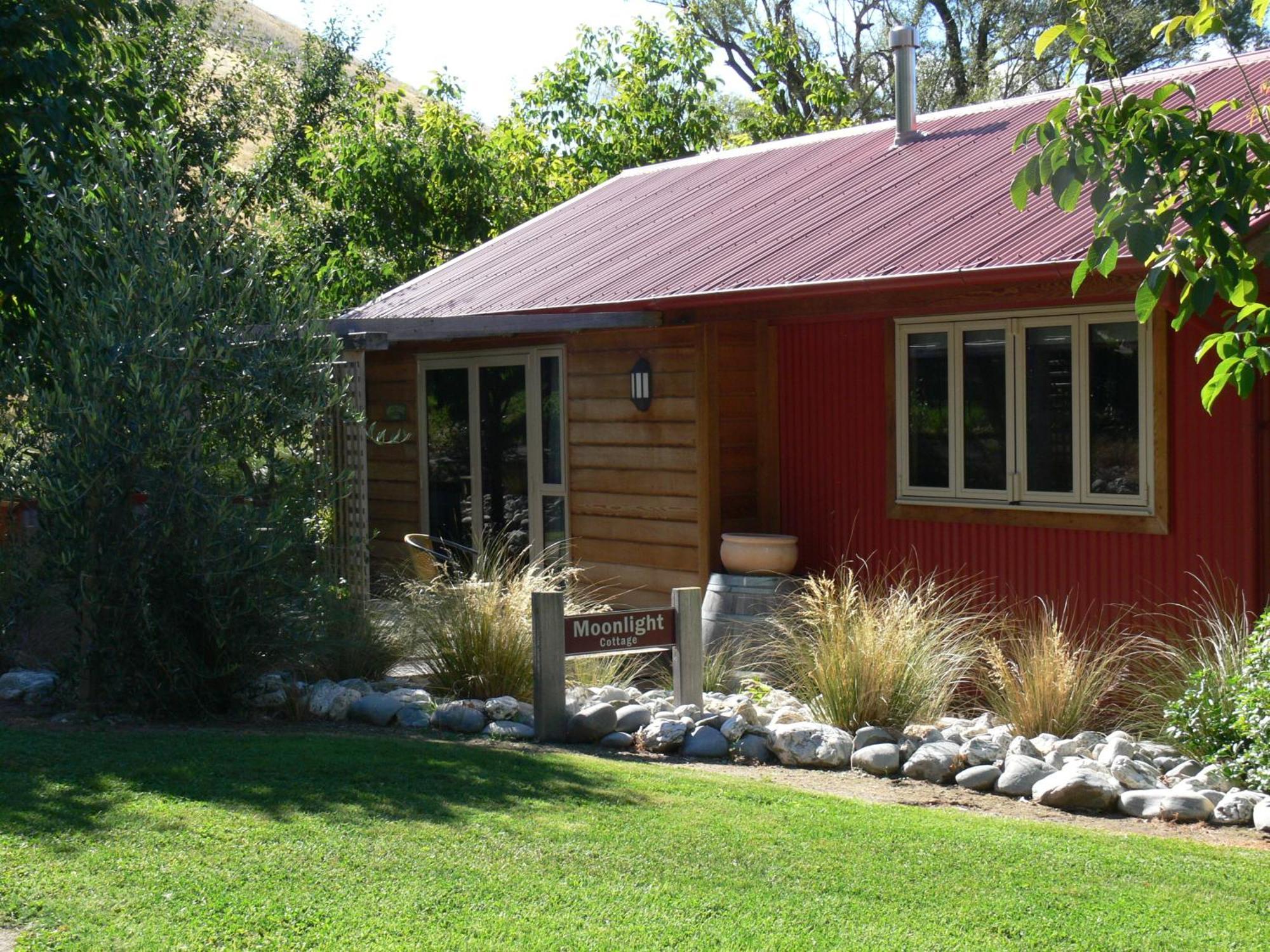 Burn Cottage Retreat Cromwell Exterior photo